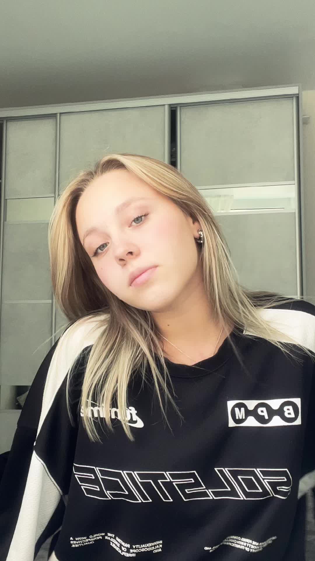 @<3