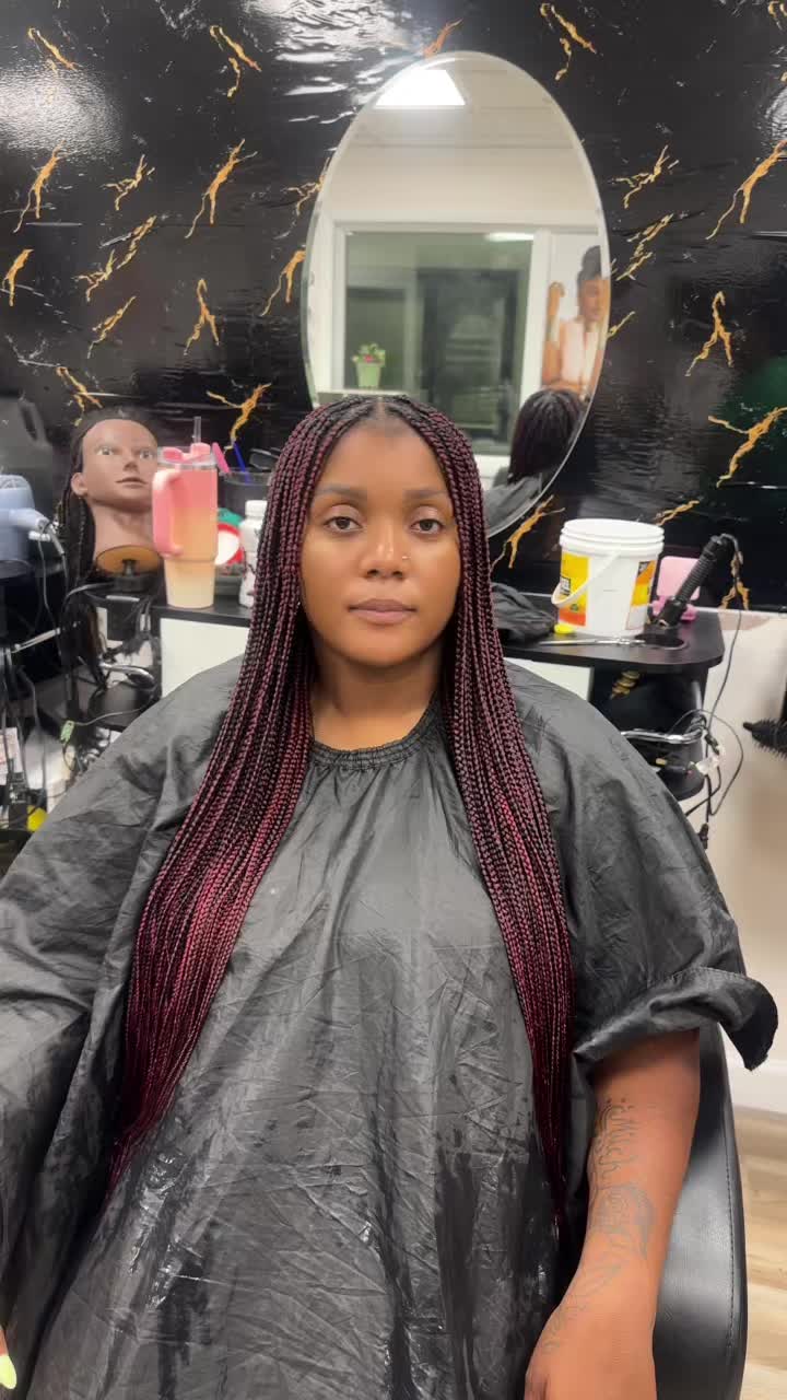 @Santiahairstudio