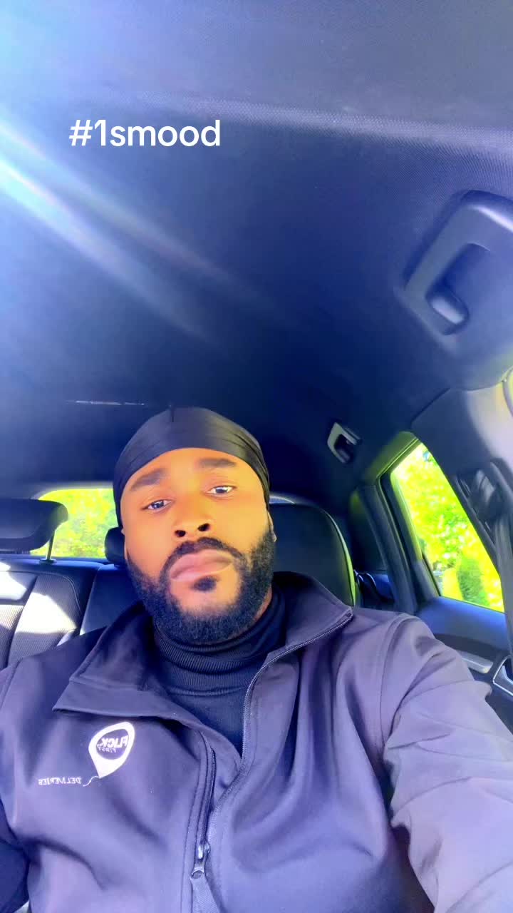 @Smoodfaceofficial
