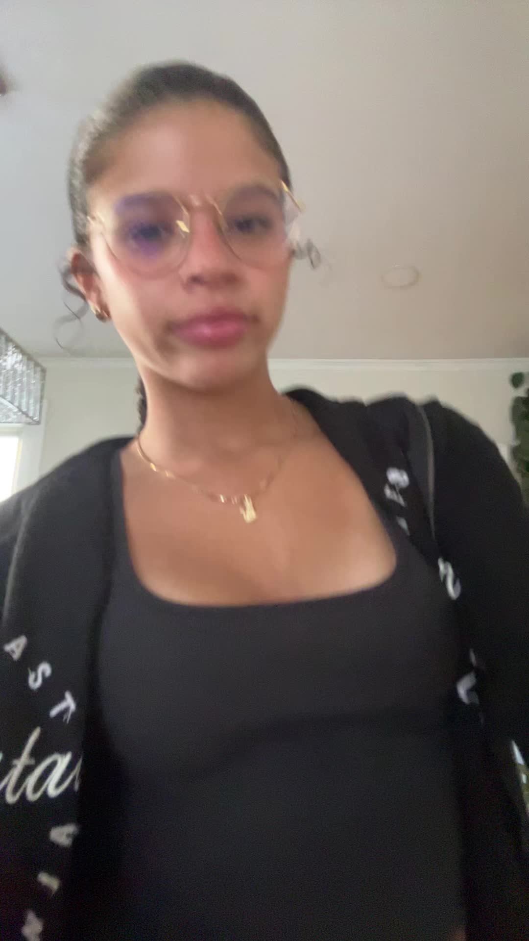 @hennyy