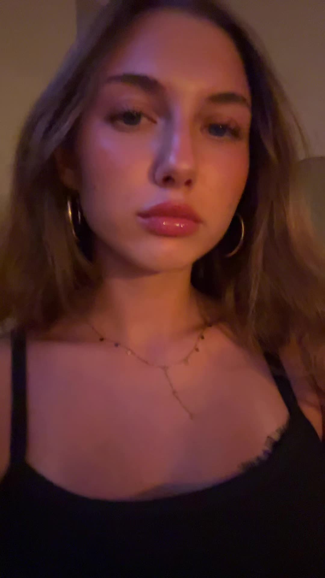 @Ella