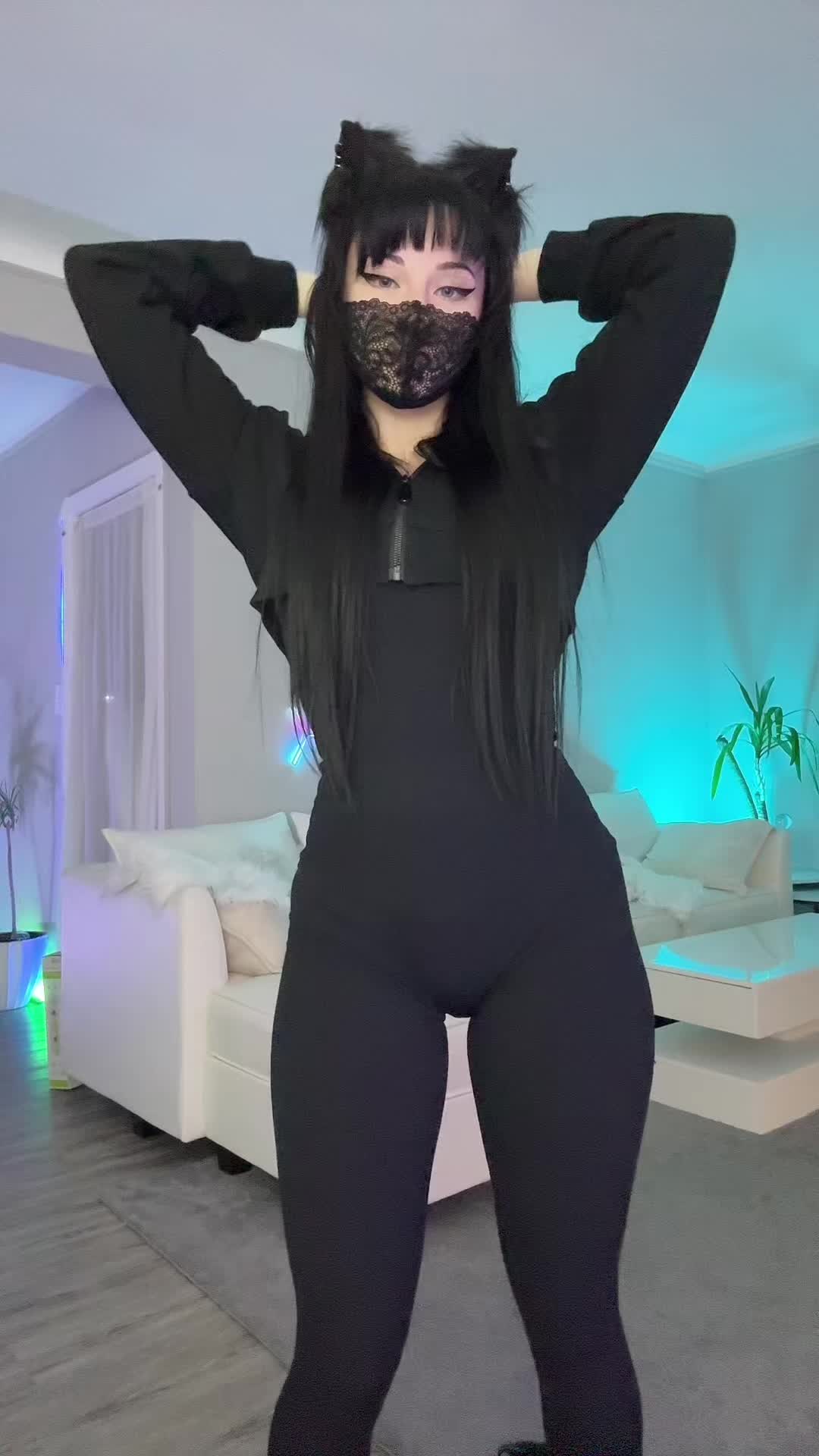@Pyro.Kitten