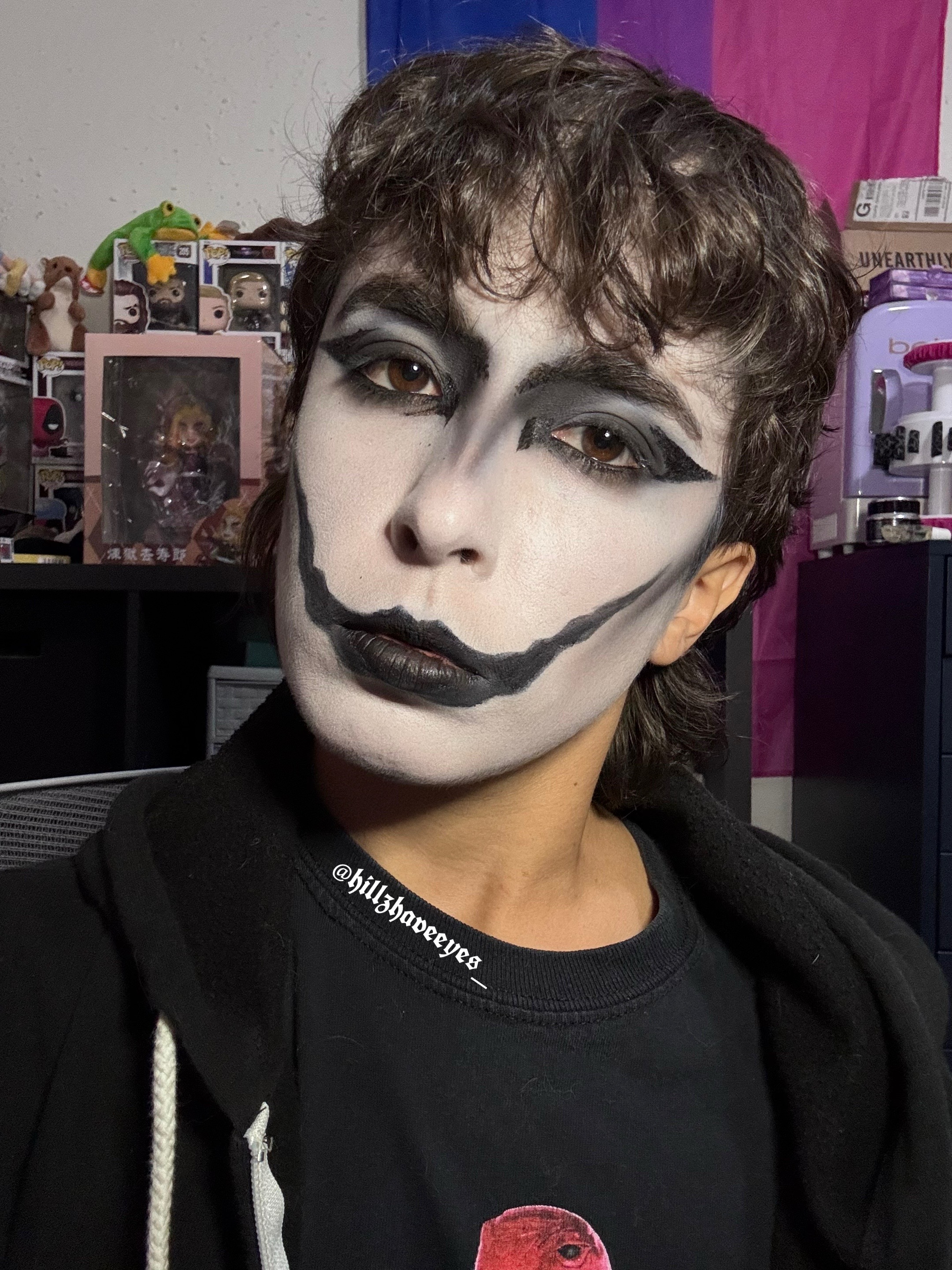 @Hillzie