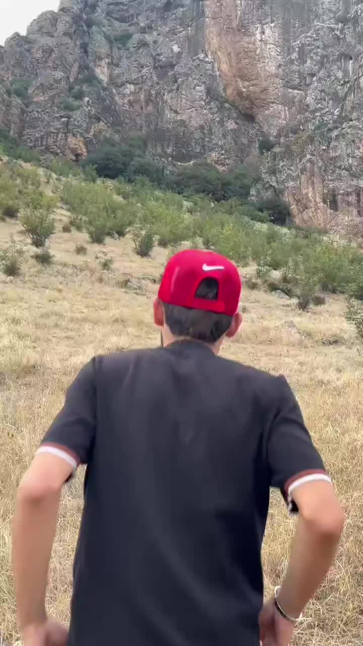 @𝓔𝓵𝓽𝓾𝓷 𝓖𝓸𝔂𝓾𝓼𝓸𝓿
