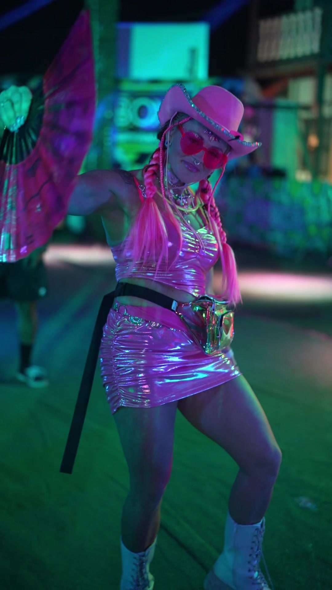 @Girlsatraves