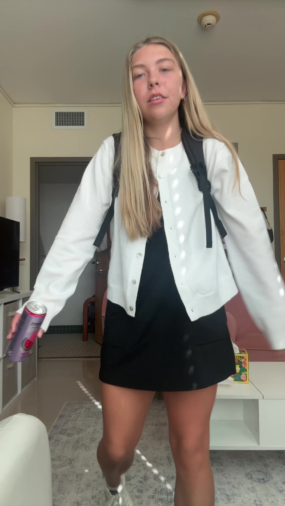 @Ella