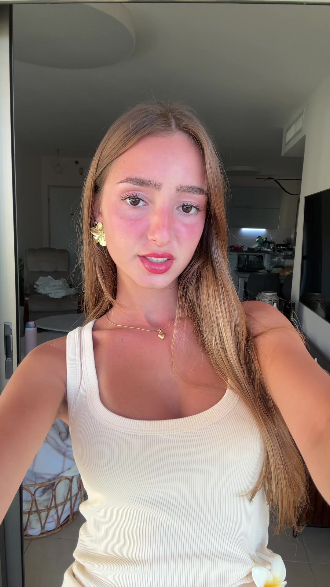 @roni 🍒