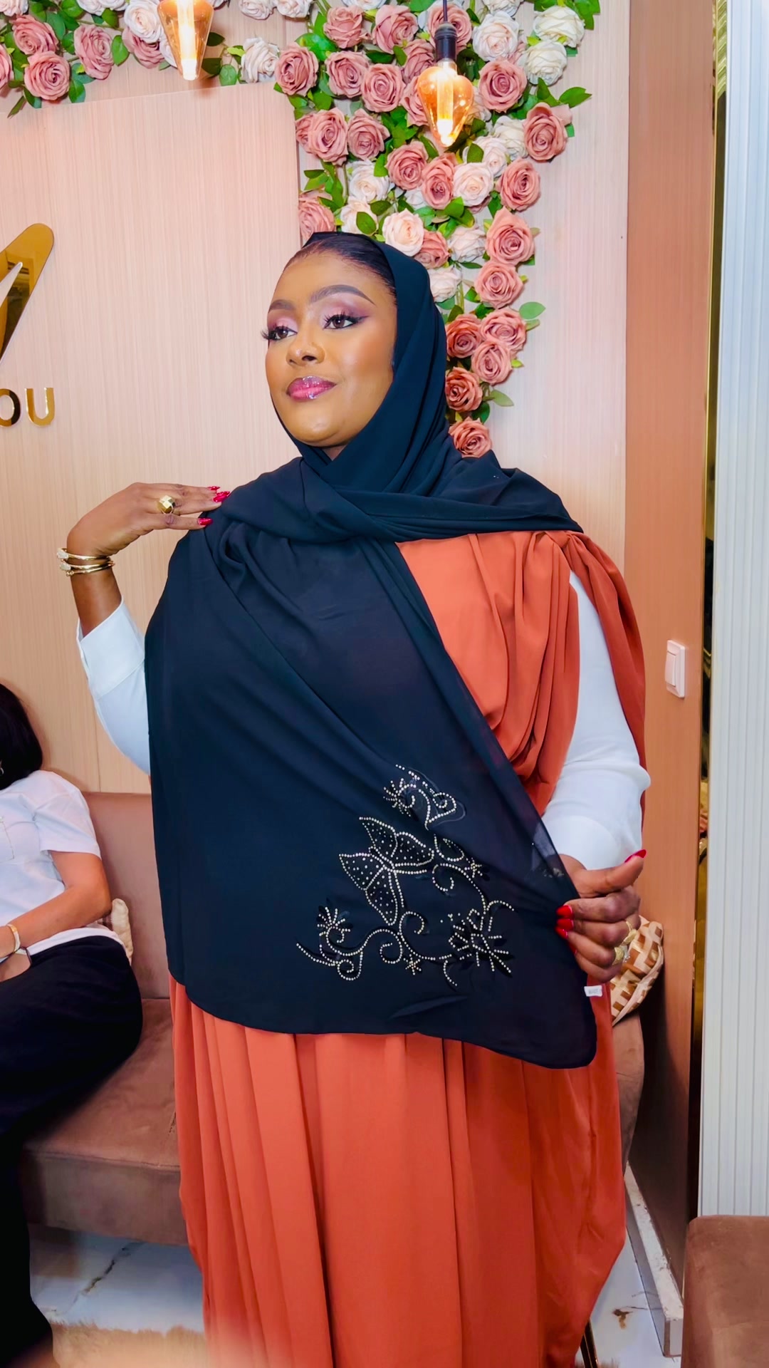 @Aminataha business