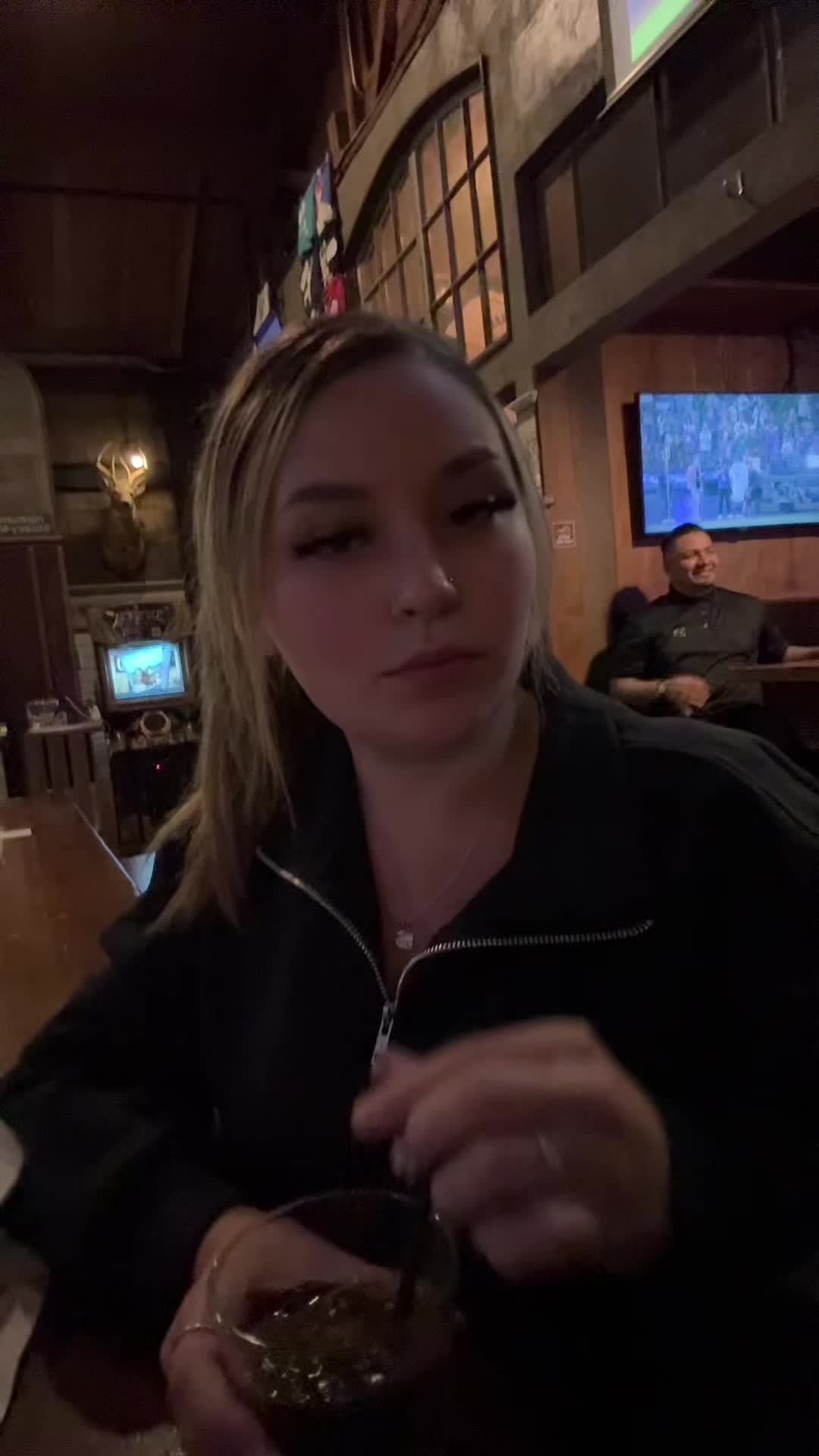 @𝒞𝒶𝓈𝒽𝓁𝓎𝓃