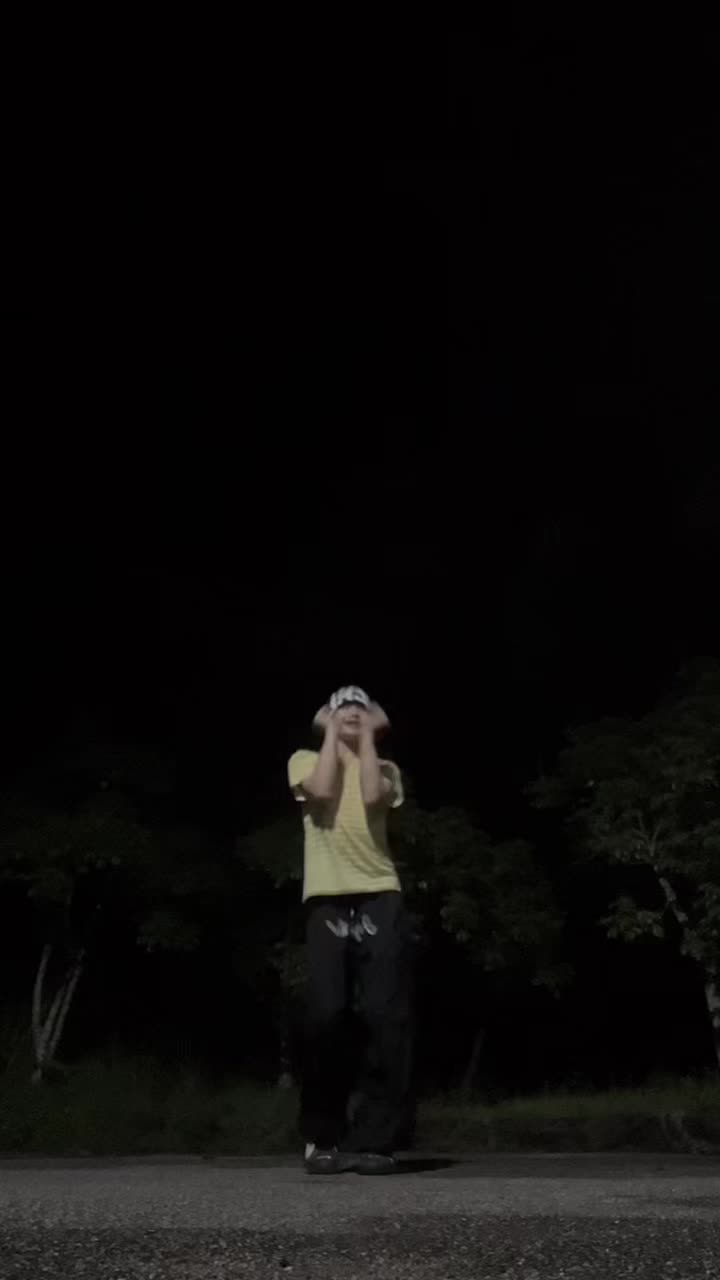@mon