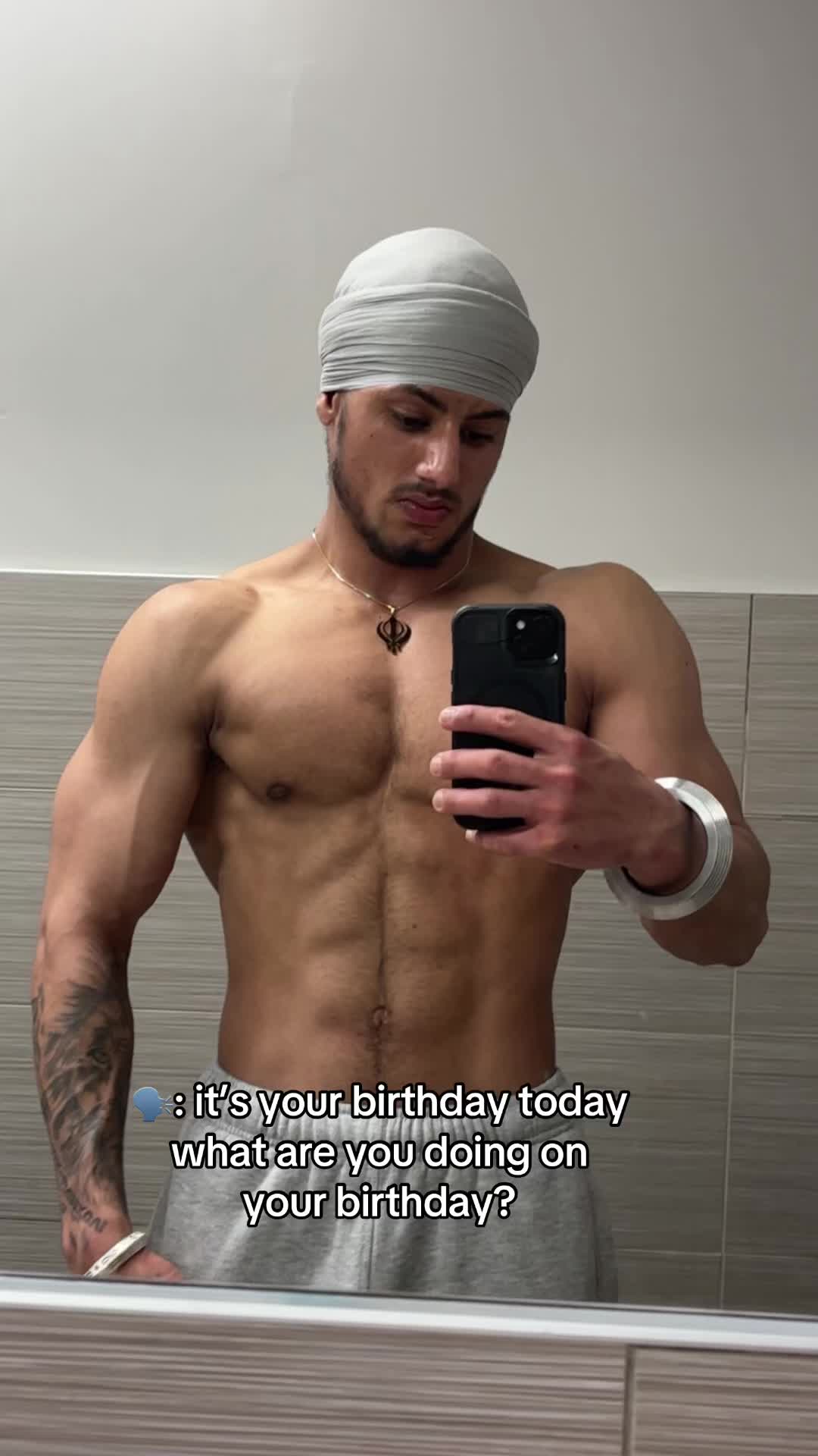 @Gs