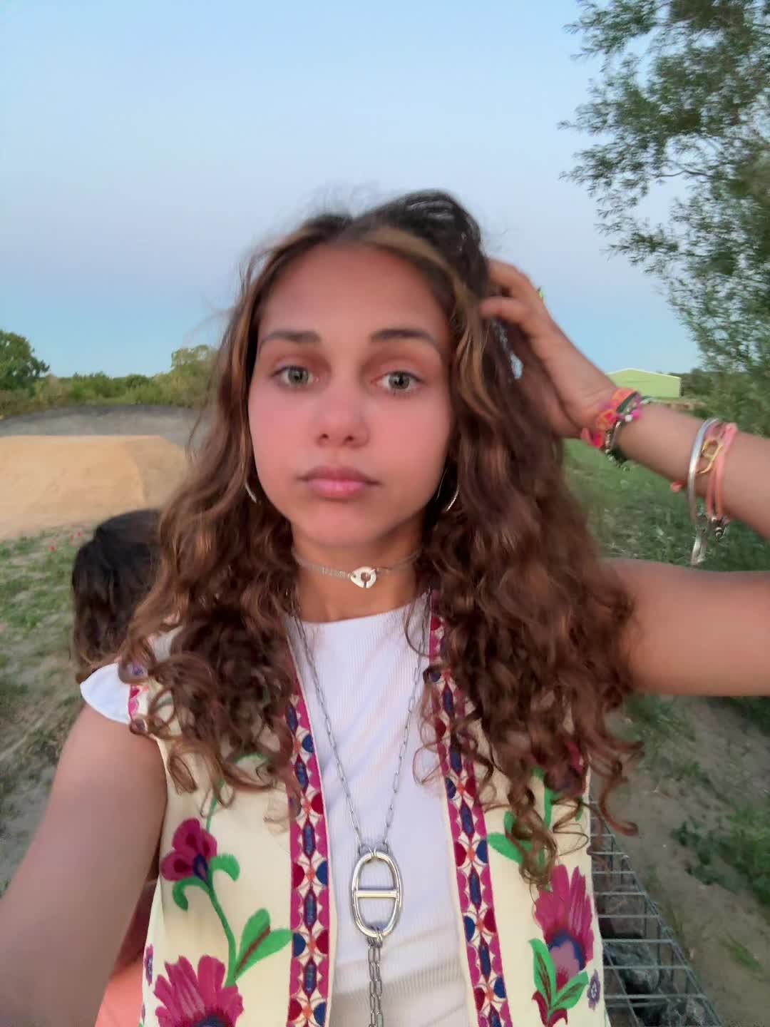 @Zarah 💛🧡❤️🩷🩵