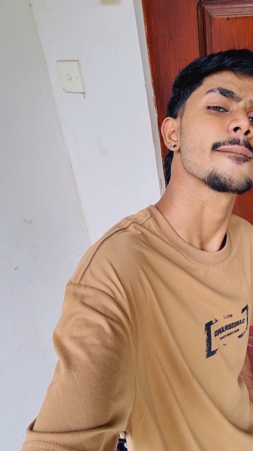 @THANUJ 🚩