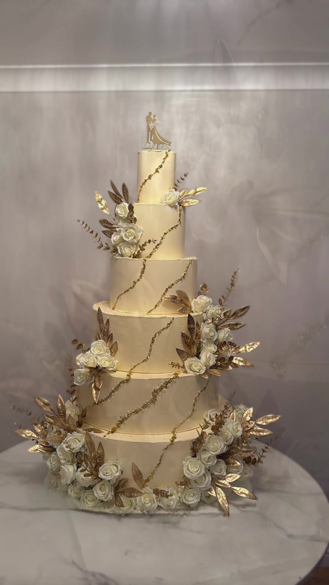 @iulia cakes