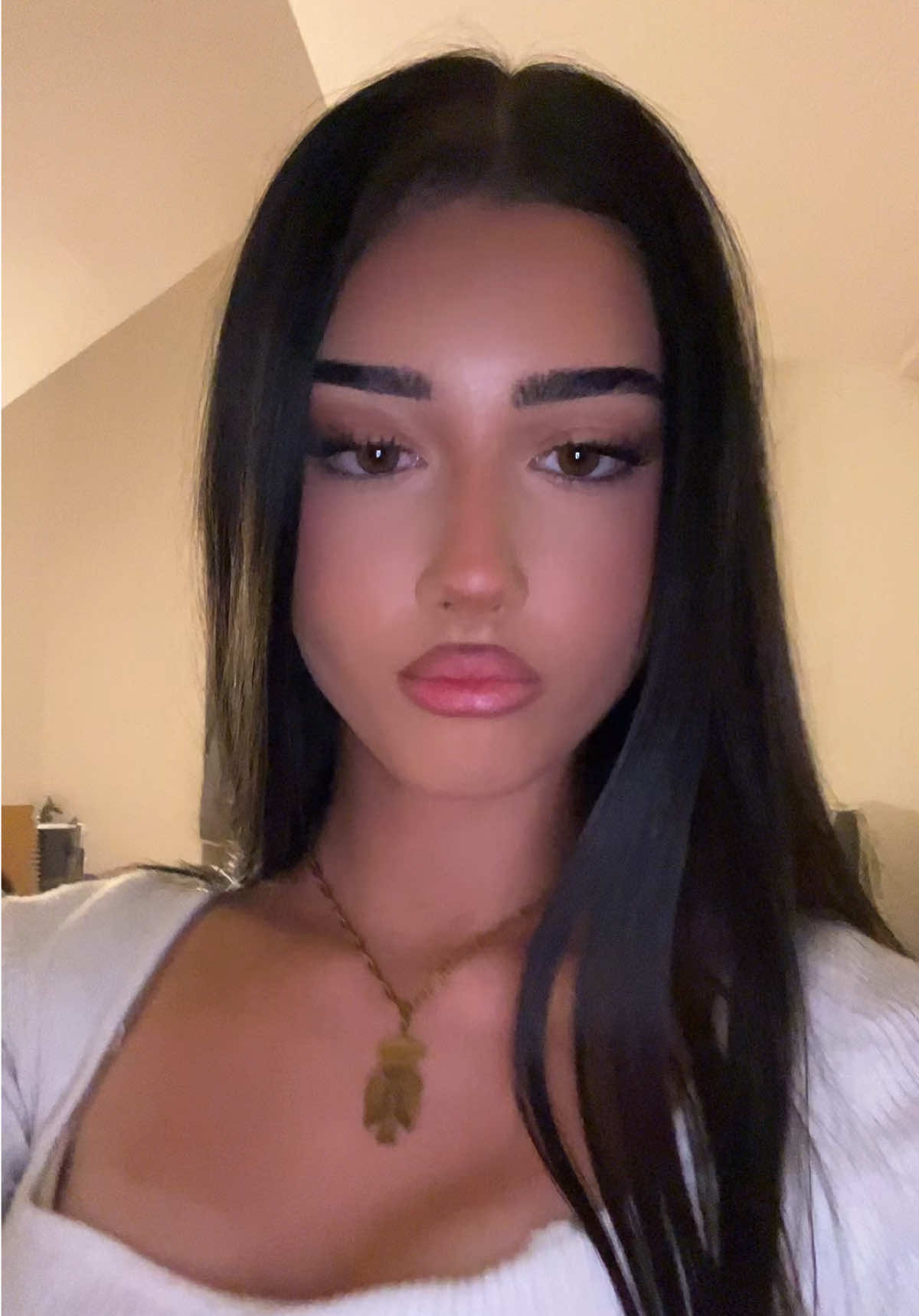 @𝓮𝓵𝓮𝓷𝓪