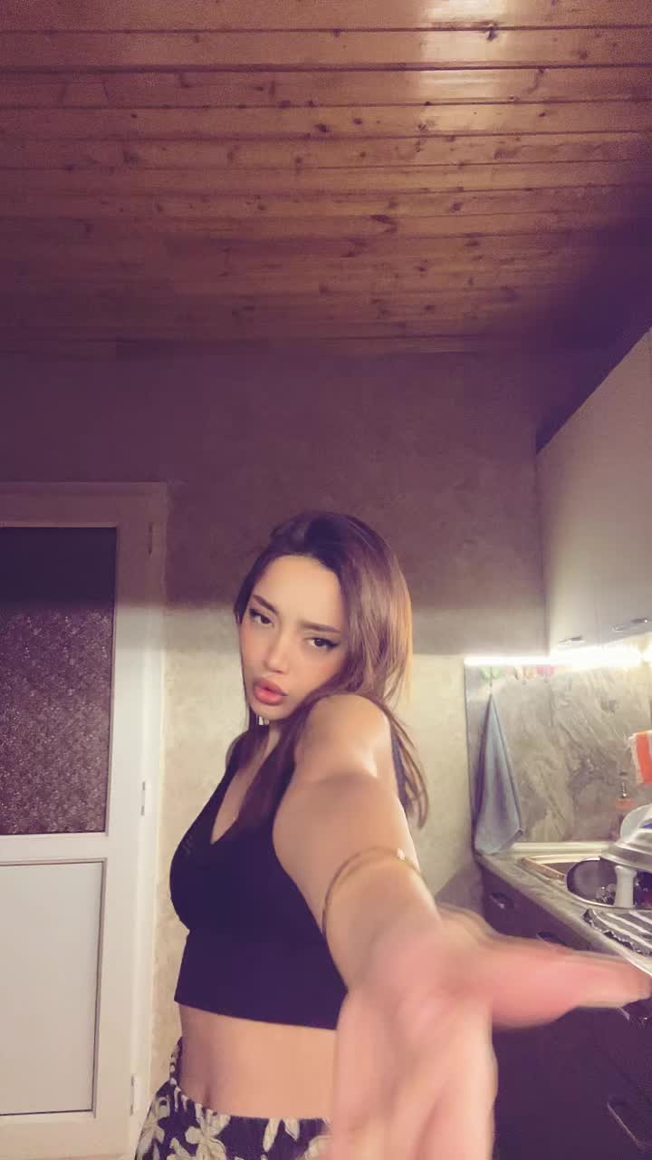 @𝐔𝐥𝐲𝐚🤍