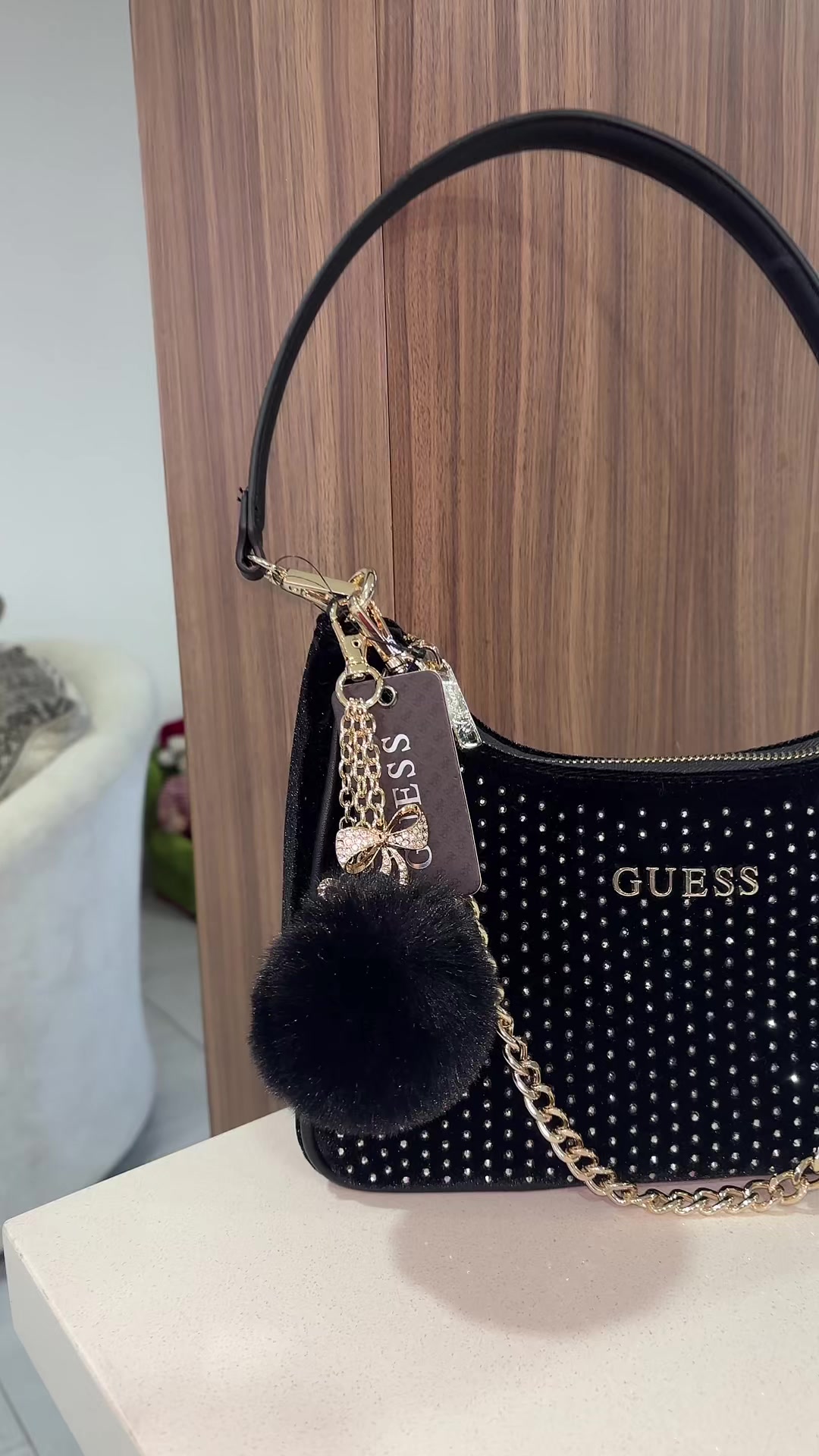 @PerlaOchoaBoutique