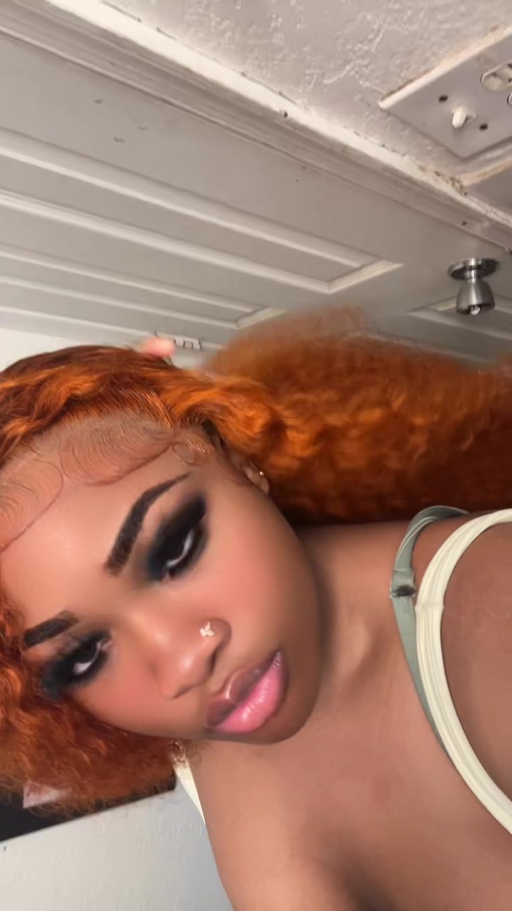 @♕