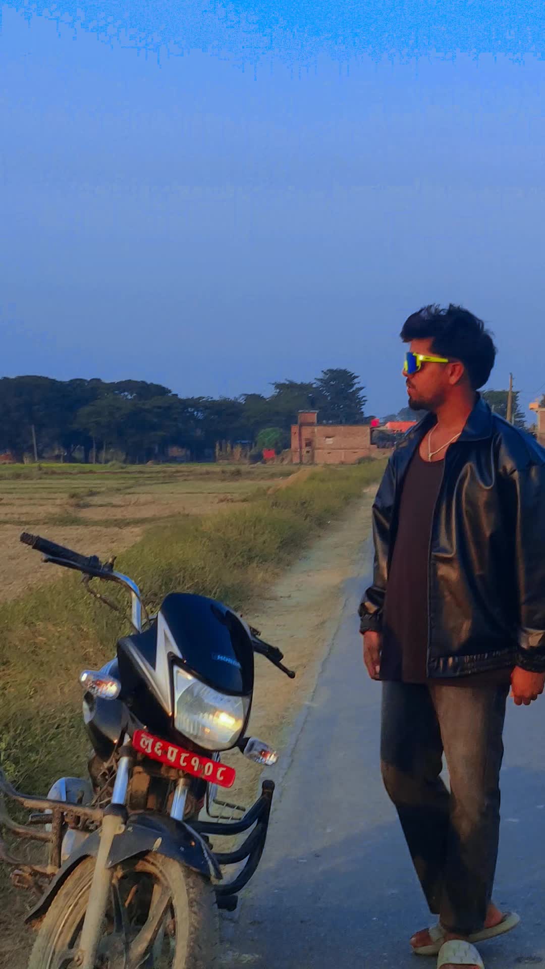 @💪RIDER___AHIRA🤟