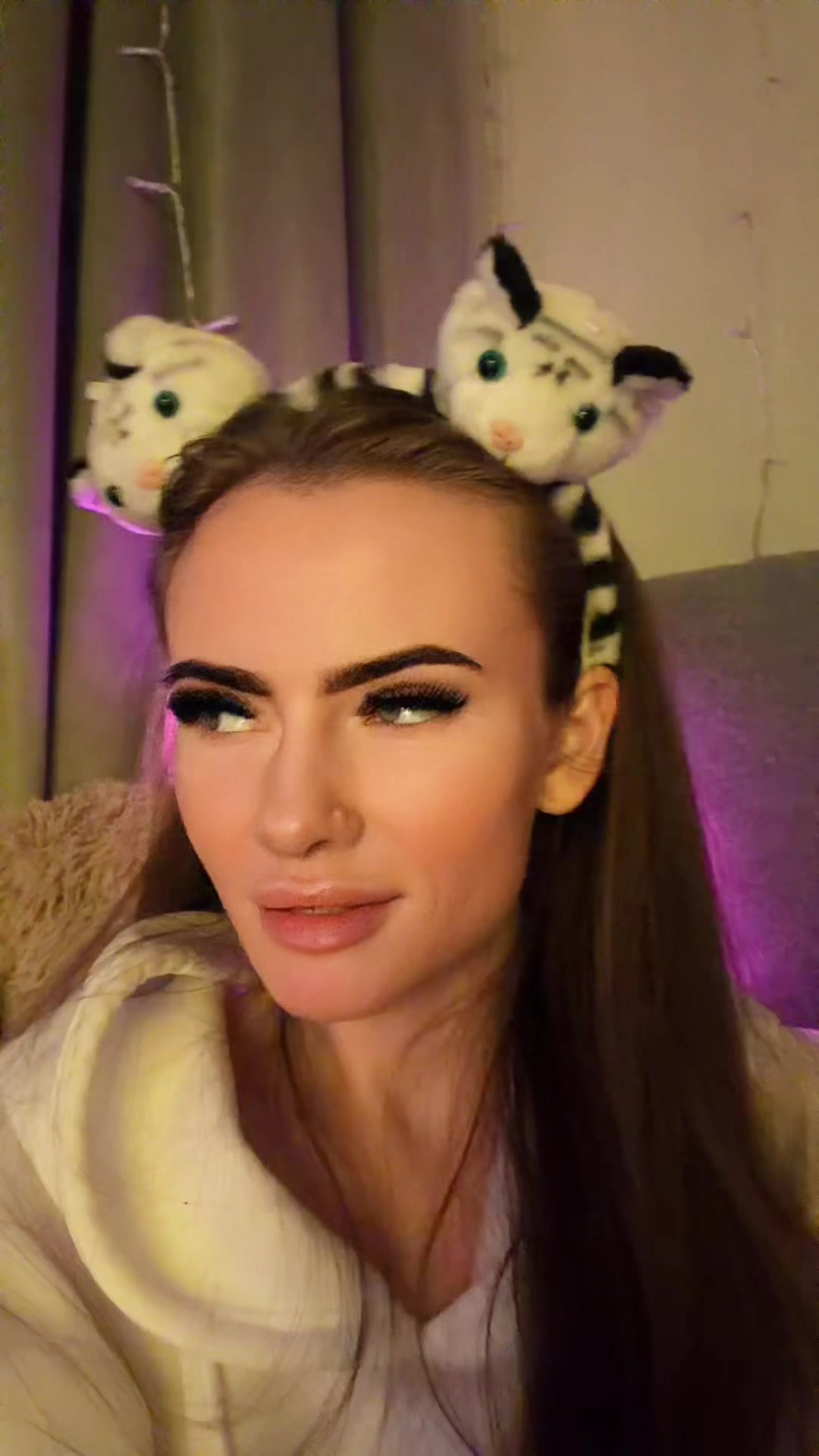 @💎🄰🄽🄶🄴🄻💎
