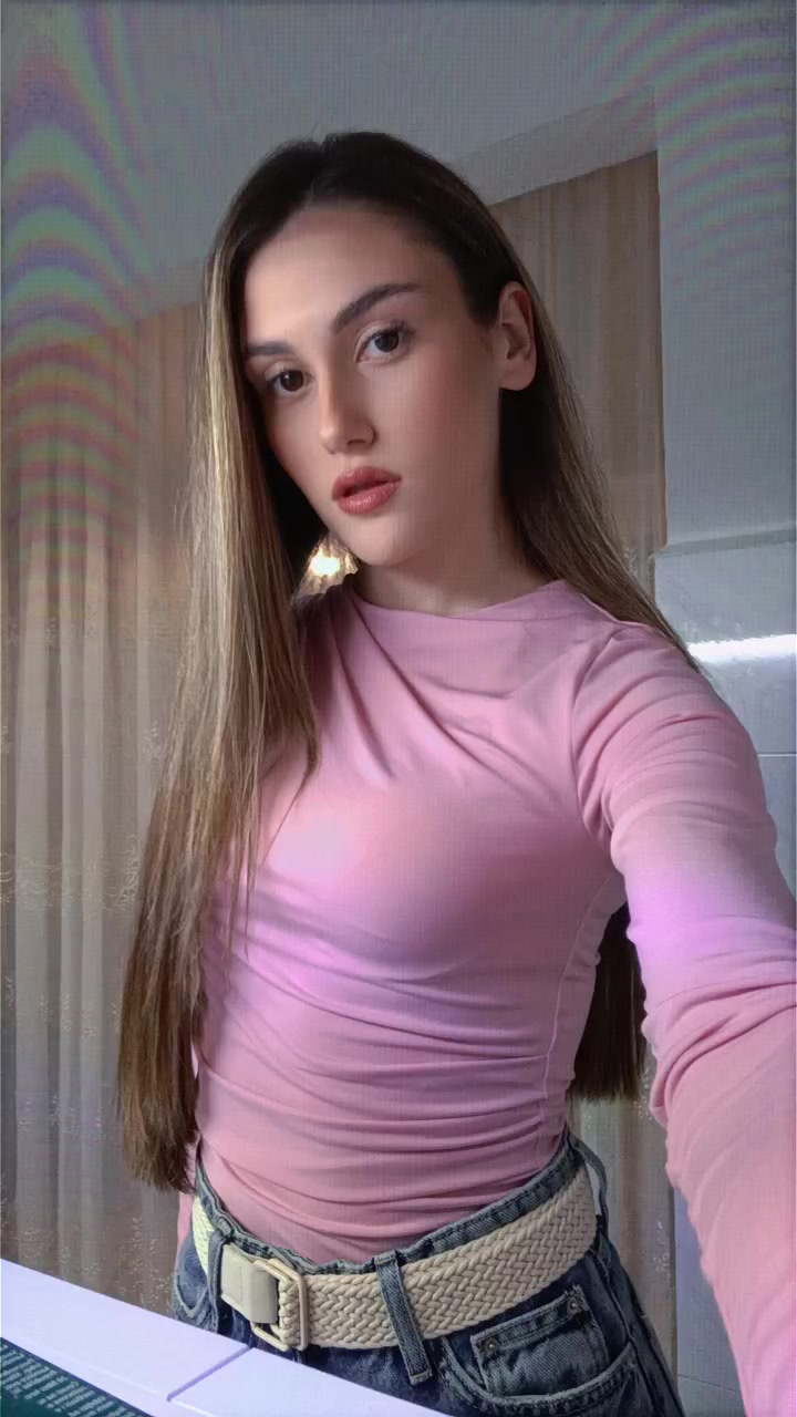 @𝒦𝓇𝒾𝓈𝓉𝒾𝓃𝒶 🌹