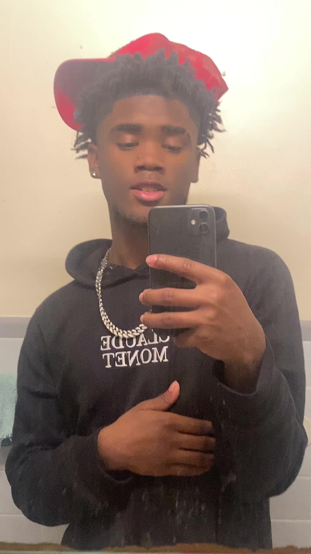 @K4frmbmore🩸