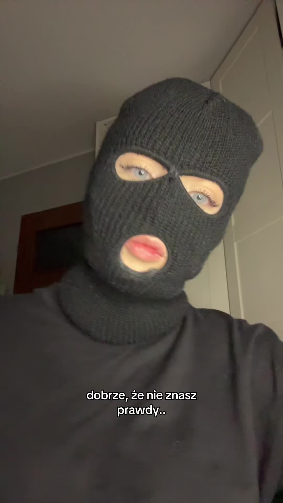 @🖤