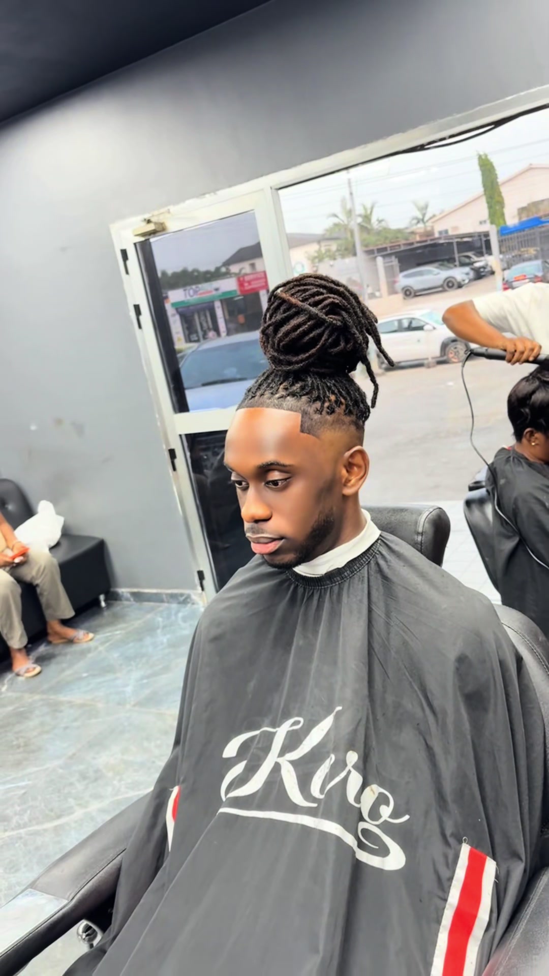 @Jean_kero_barber225