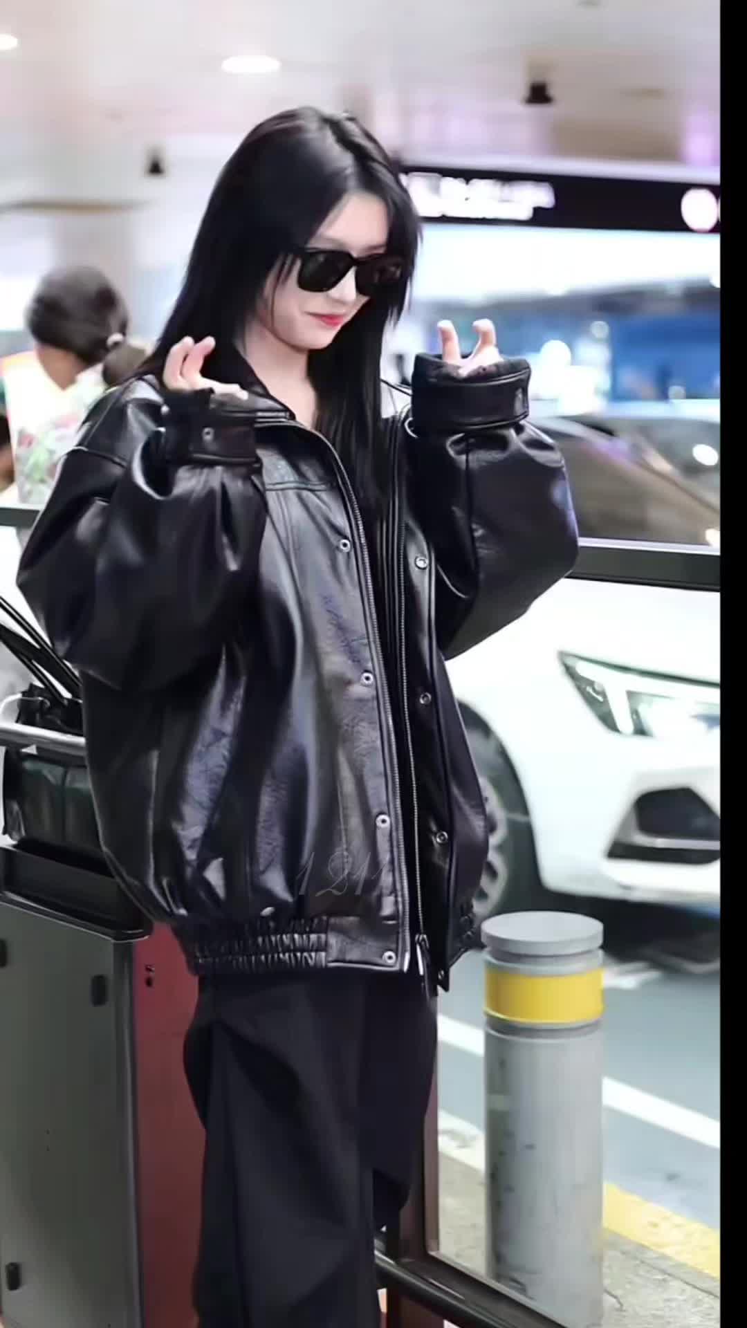 @đu t&ugrave;m lum OTP