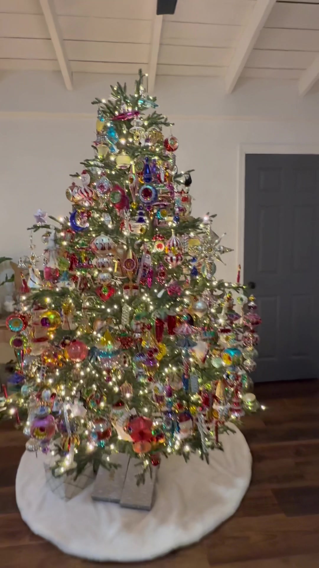 @Ornament queen