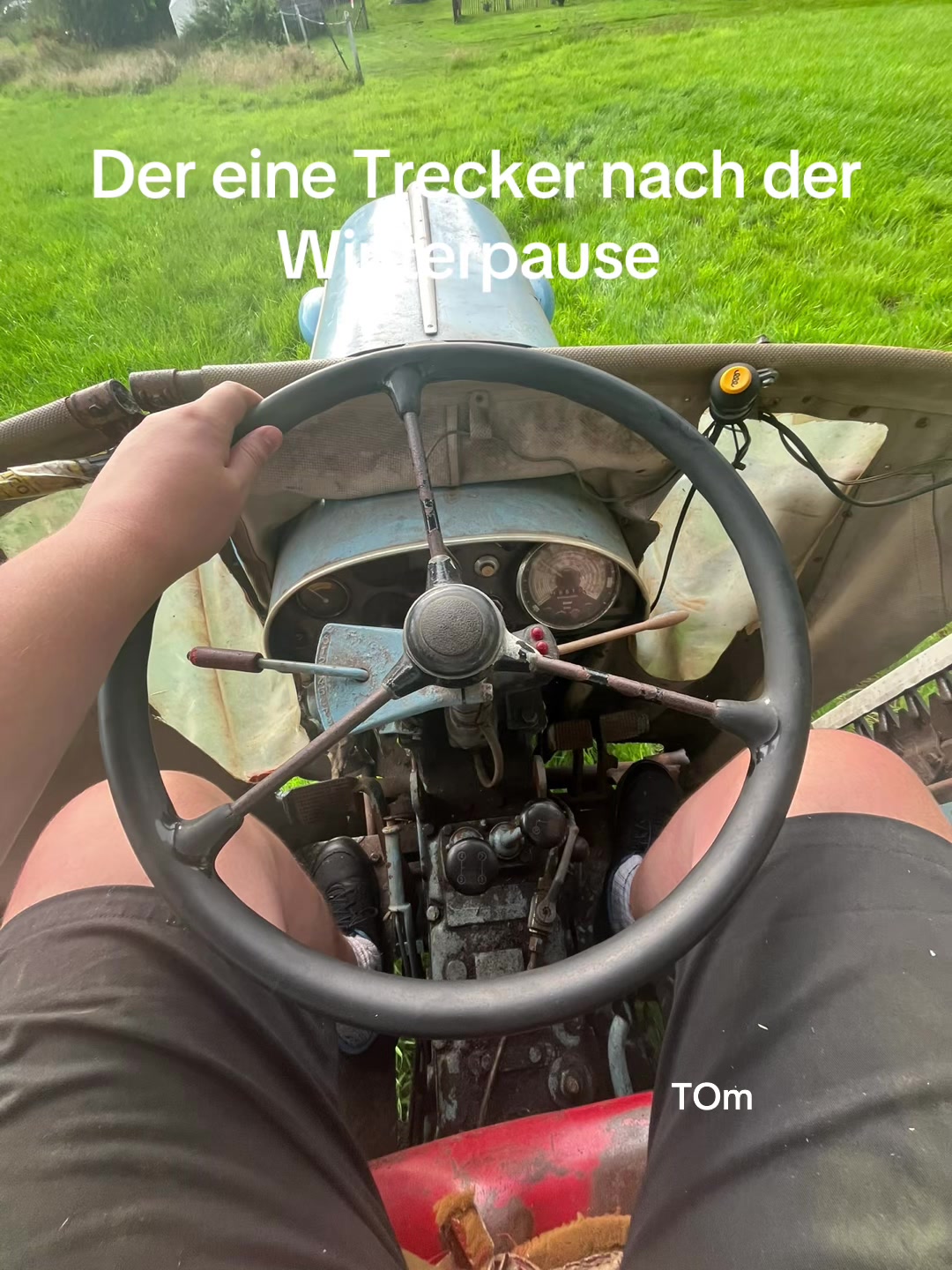 @t0m