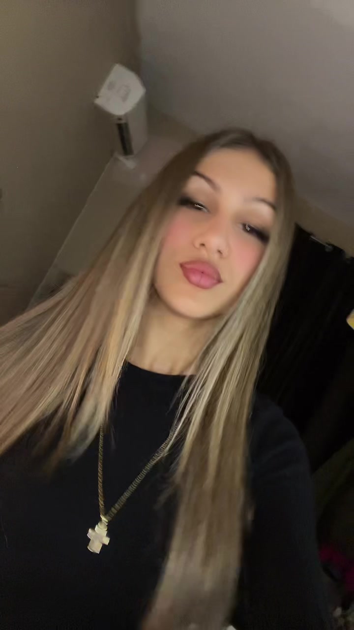 @𝒜𝓃𝓃ℴ𝓊𝓁𝒶𝒶