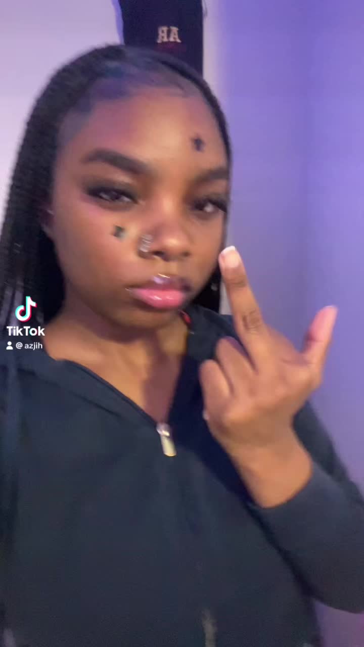 @azjihn