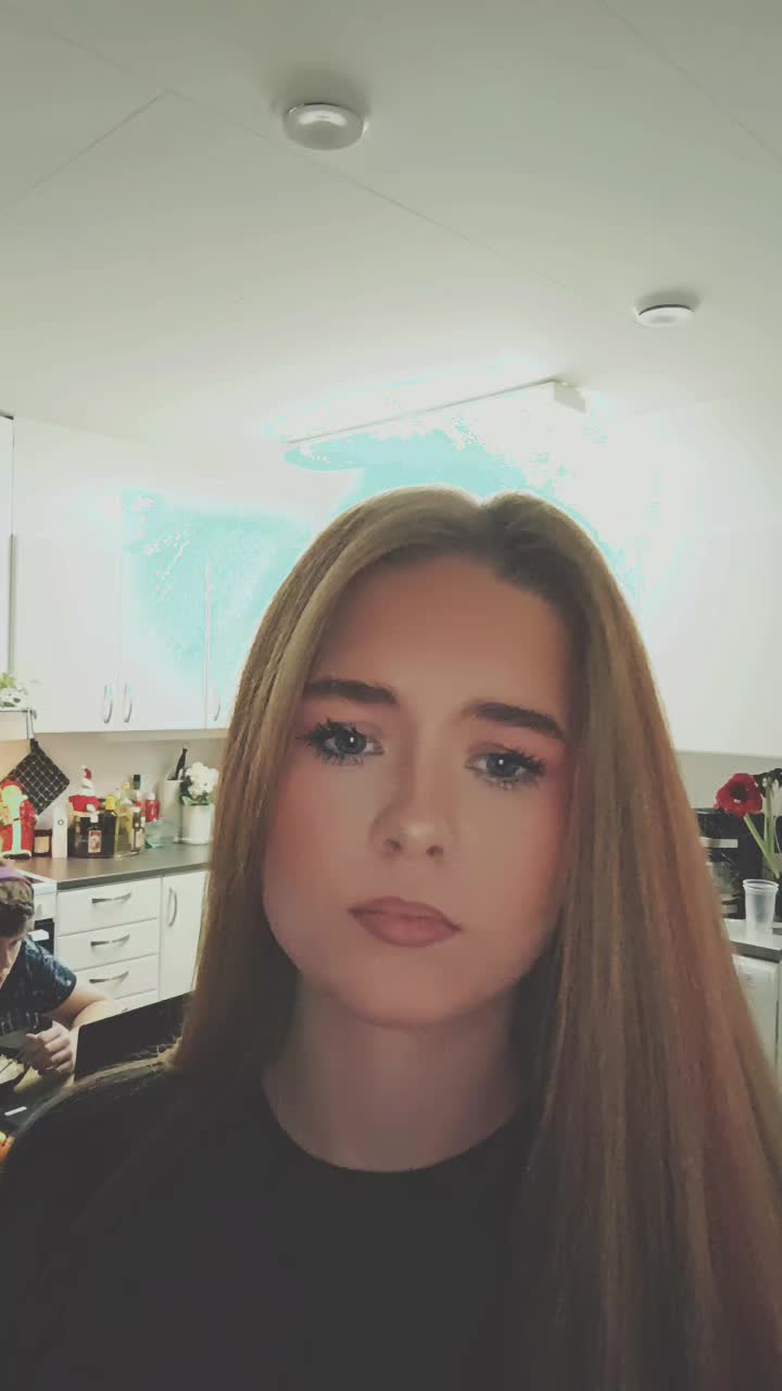 @Simons tjej ❤️