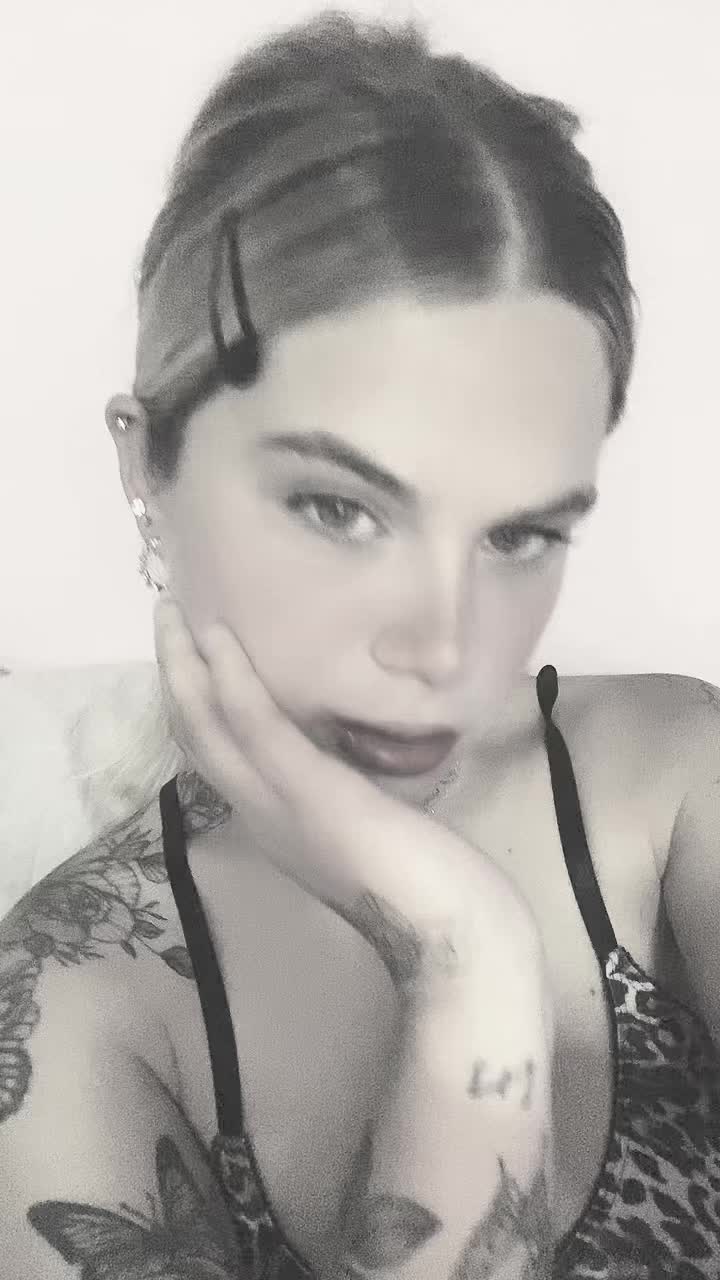 @𝙈𝙖𝙧𝙩𝙞𝙣𝙖 :)