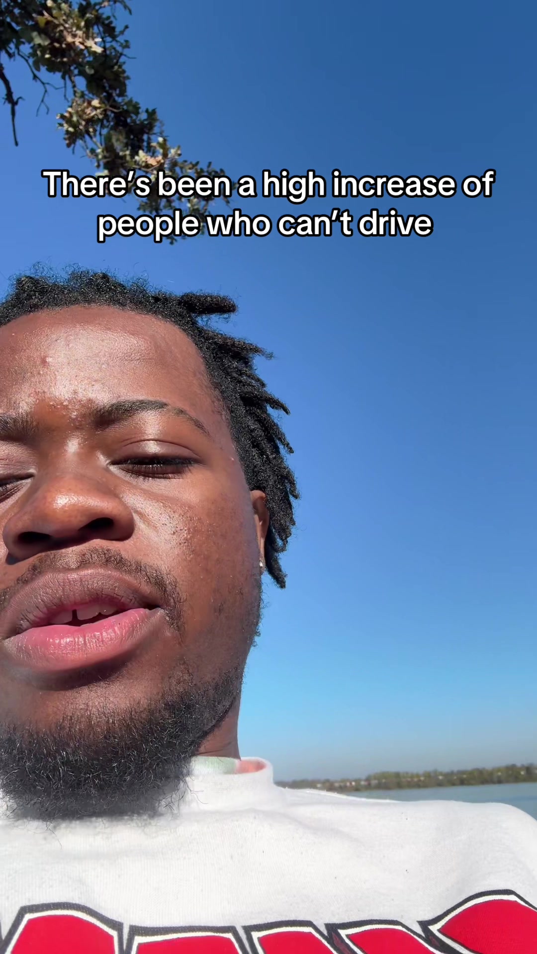 @moyoezzy