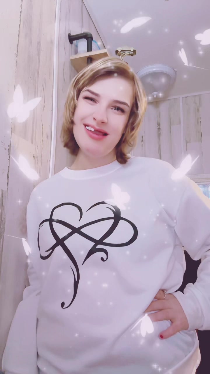 @&hearts;️BEAUTIFUL QUEEN&hearts;️