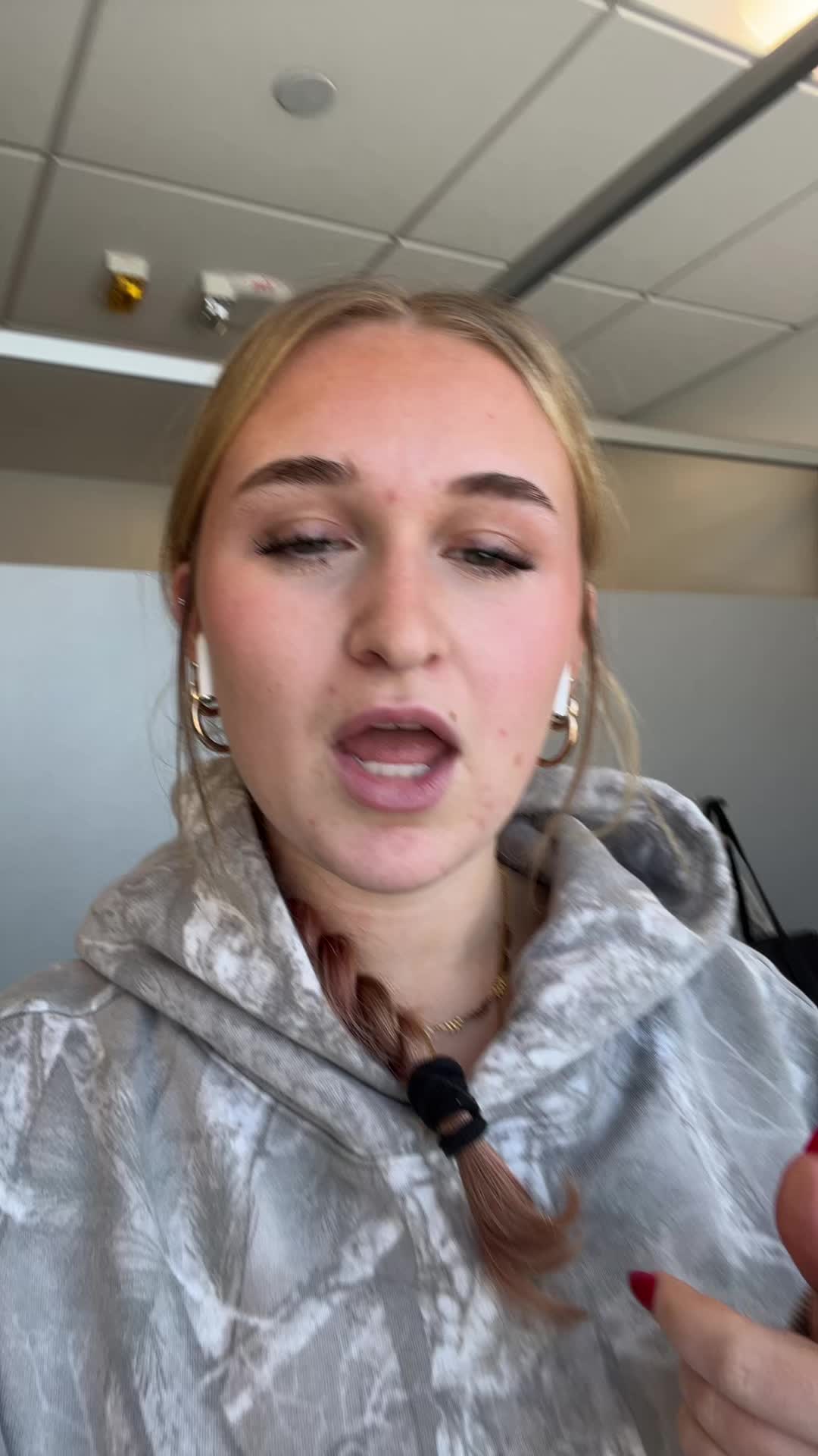 @justthatgorl2