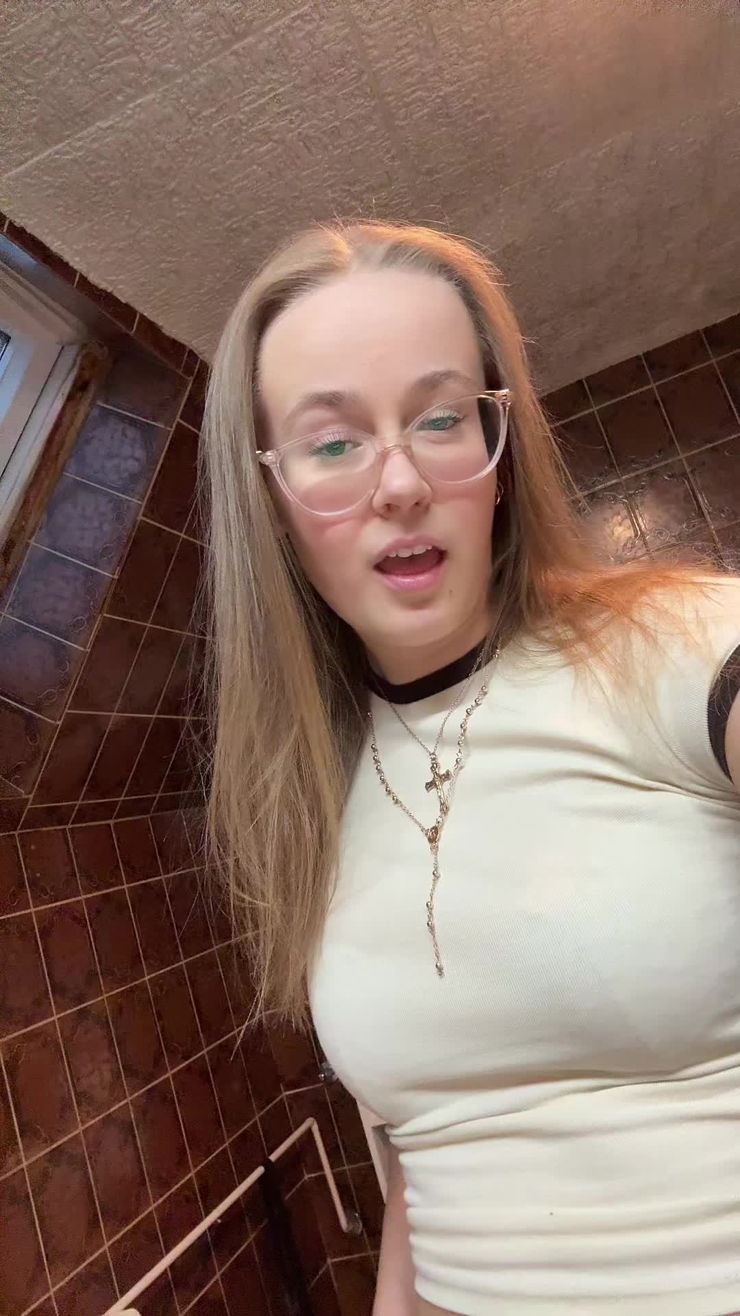 @Laura ྀི