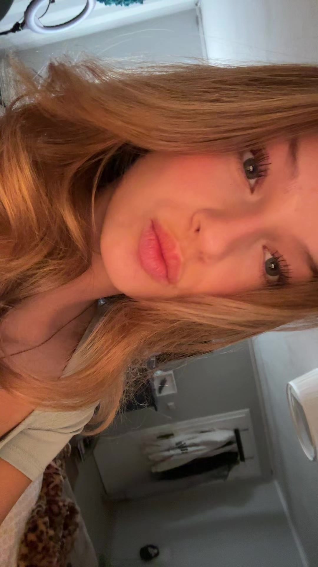 @elliii