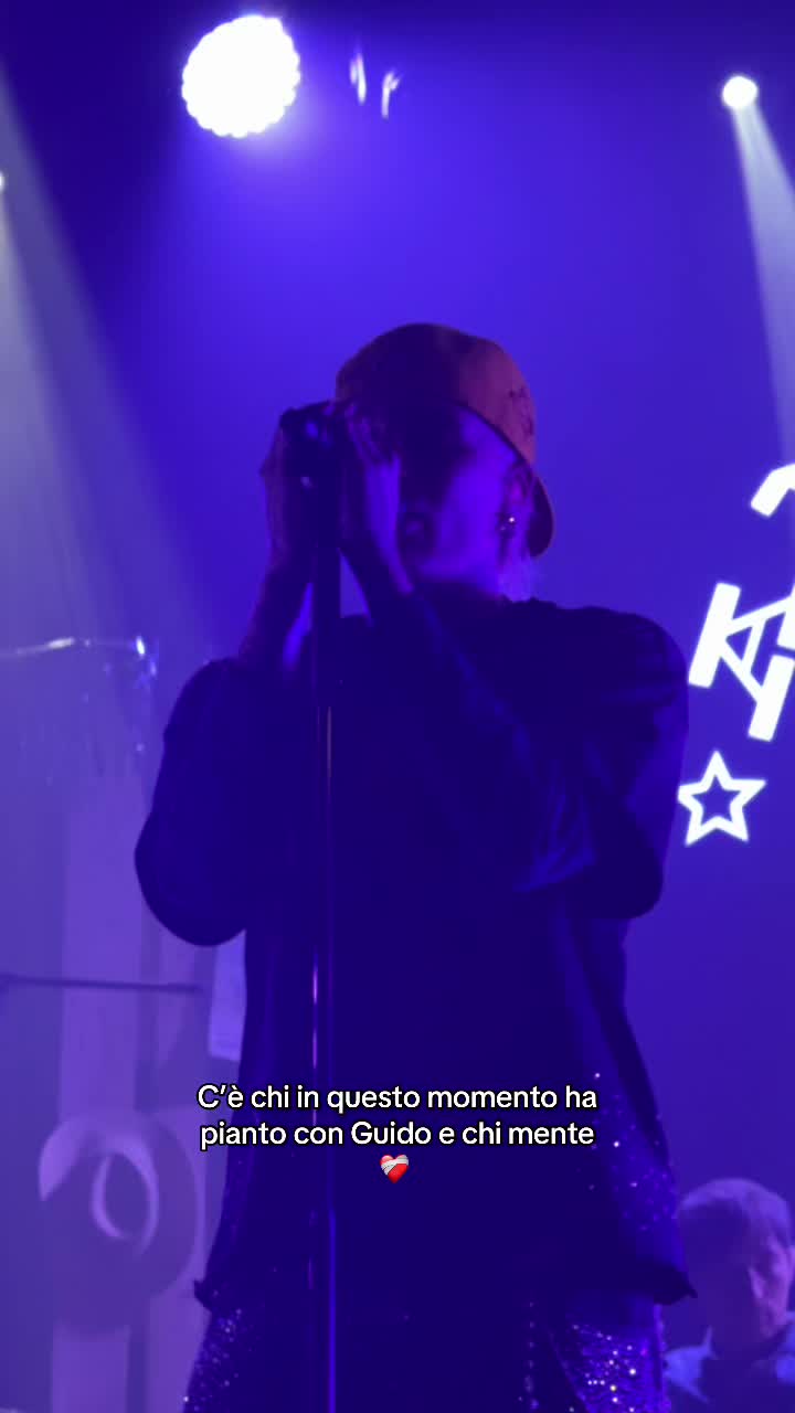 @𝐀𝐧𝐠𝐢✰