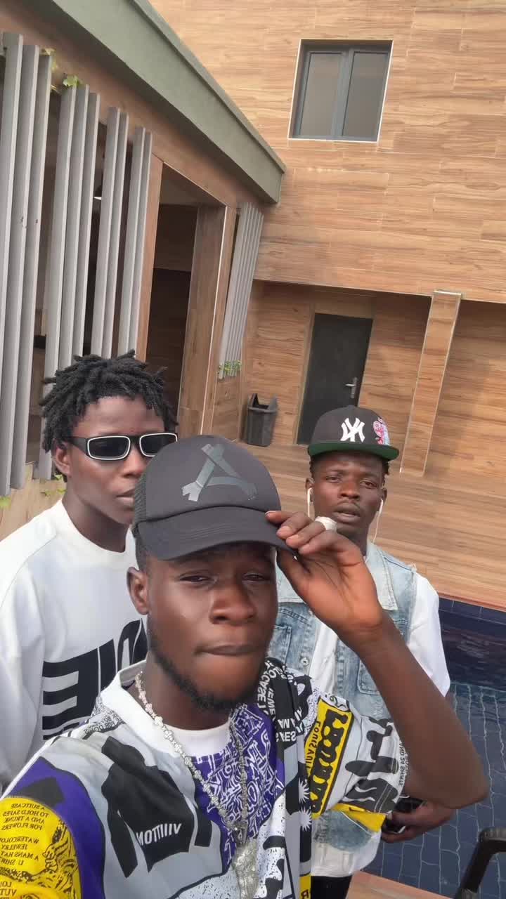 @AREMULEKKI🎧👻🤡