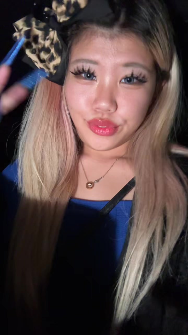 @🐶