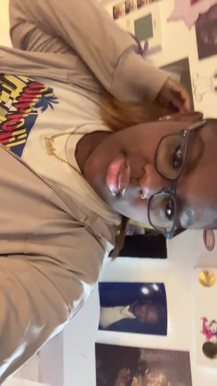 @theylove_zada
