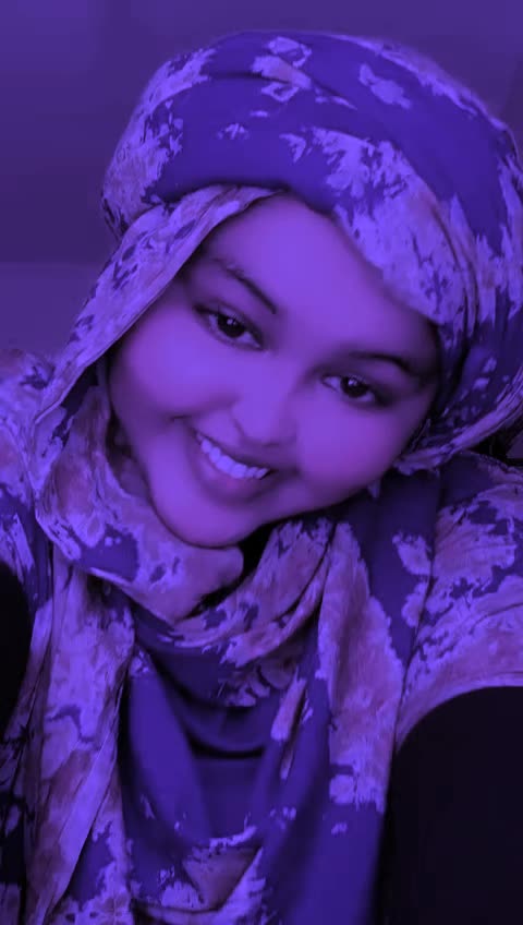 @Queen iftizam ❤️🌹