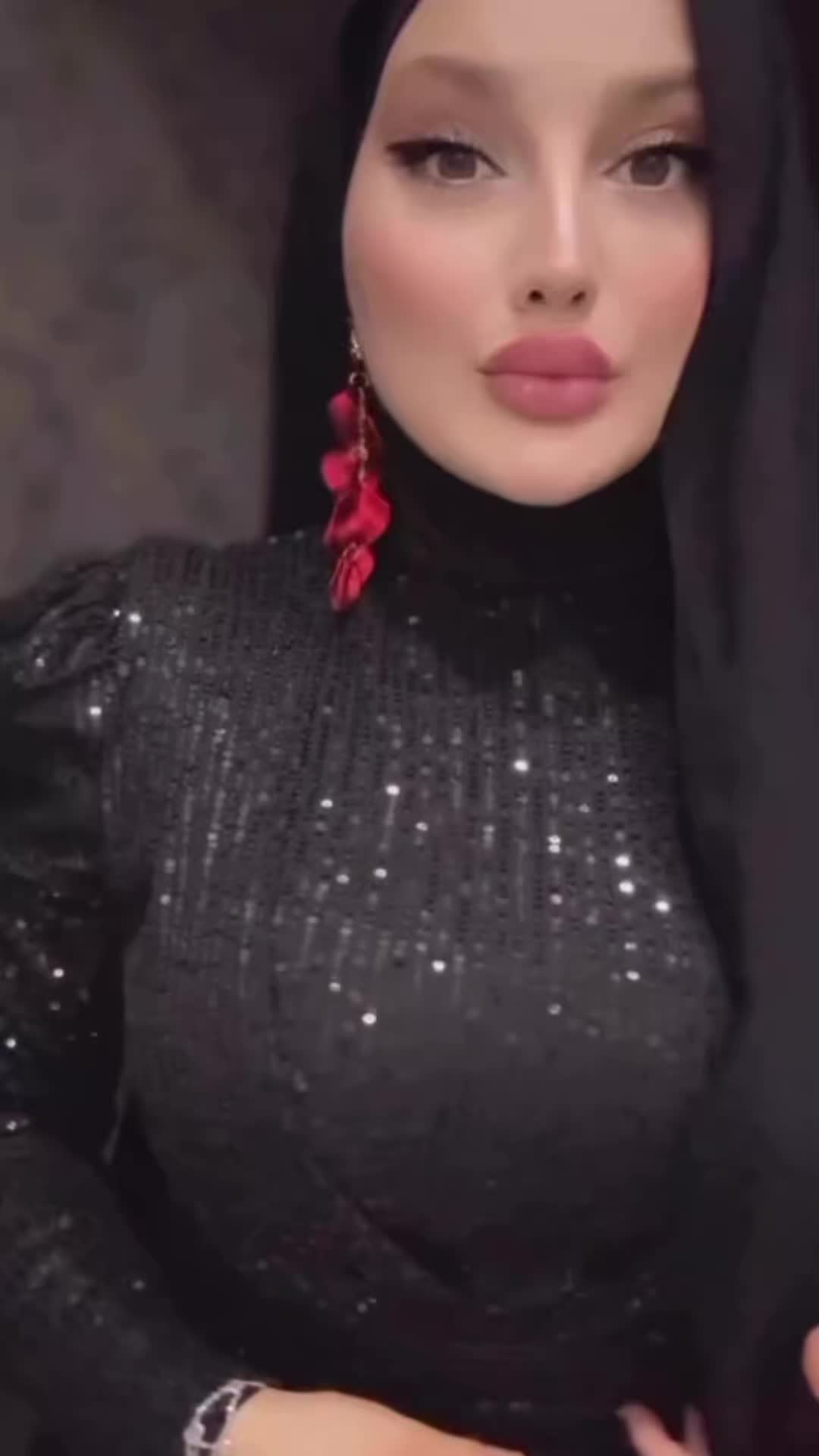 @🖤