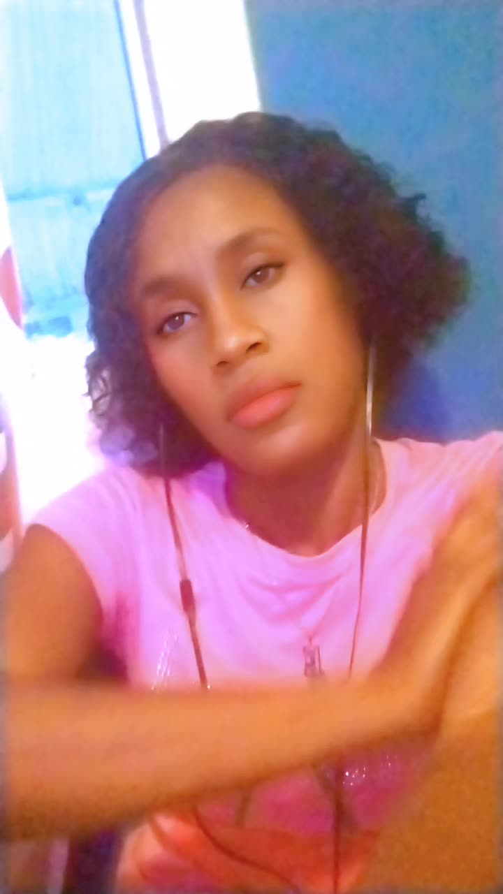 @Esther Eloi