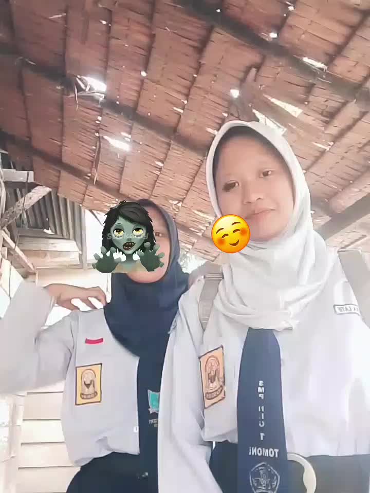 @𝐓𝐫𝐢𝐨_𝐆𝐫𝐢𝐥𝐥