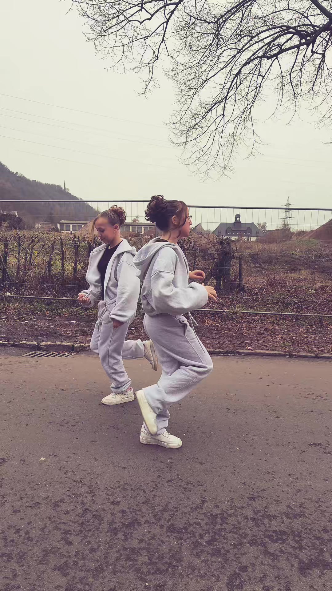 @Yenne_vali_dance.acc