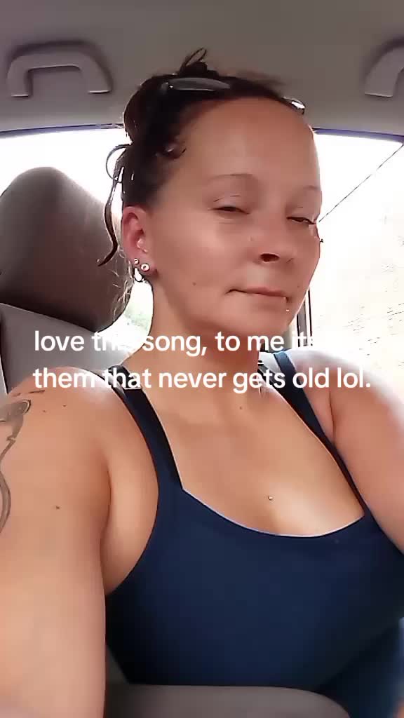 @glizzy614